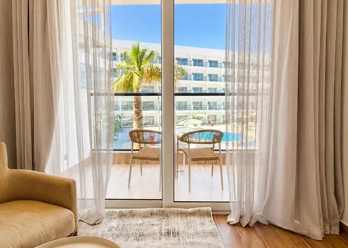 Amarina Sapphire Beach Hotel Hurghada-Couples & Adults Only Üdülőközpont Gurdaka